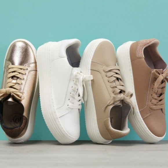 Women's White Sneakers Size 10 Joy Performance Comfort Leather Sneakers In Box - Picture 3 of 13